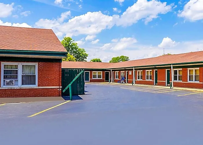 Manor By Oyo Near Oak Brook Chicago Westchester
